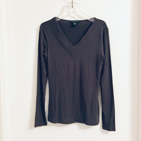 BANANA REPUBLIC GRAY V-NECK TOP - Picture 1 of 3